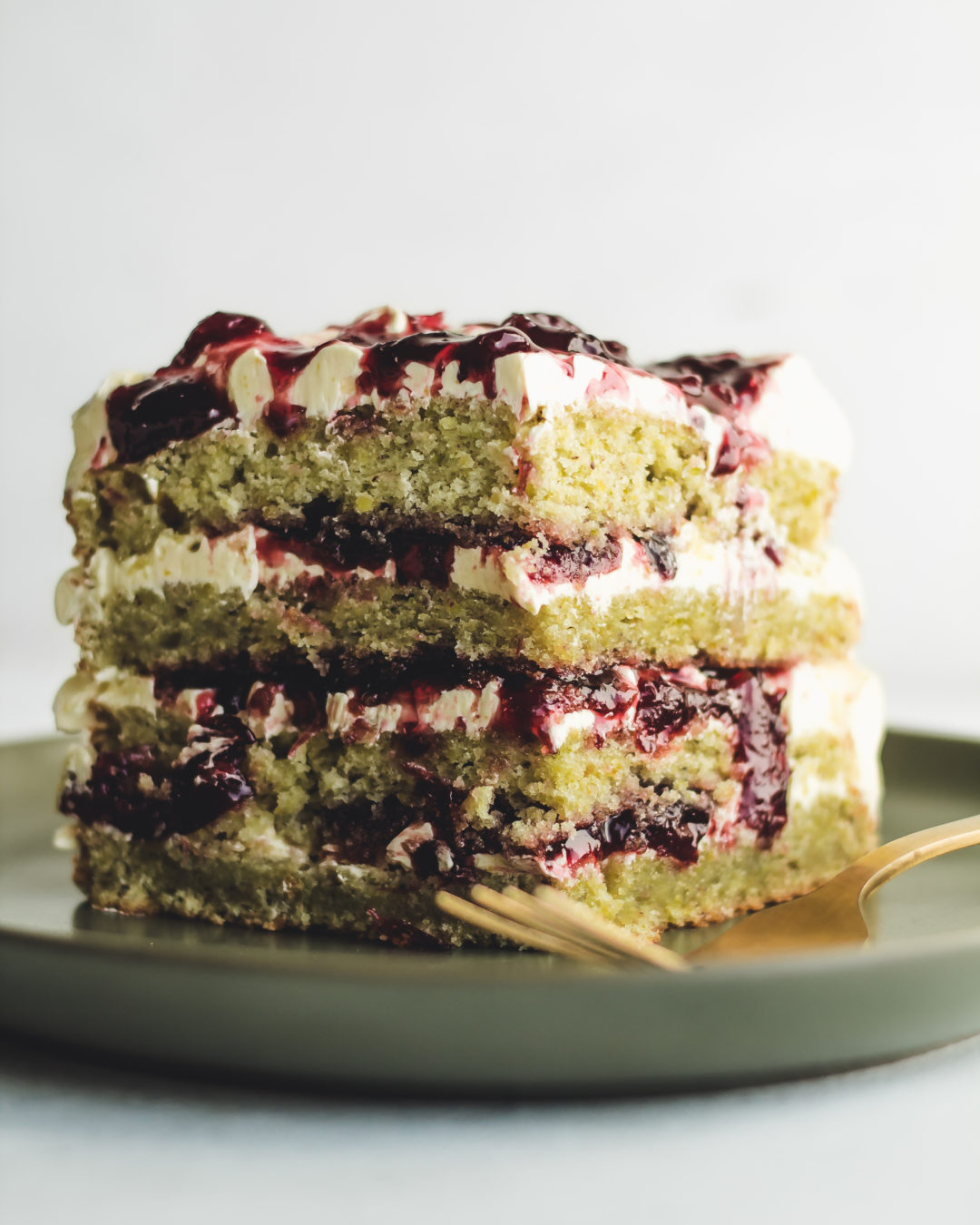 Pistachio Layer Cake | Baking Butterly Love